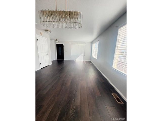 9759 Ogden Ct, Thornton, CO 80229