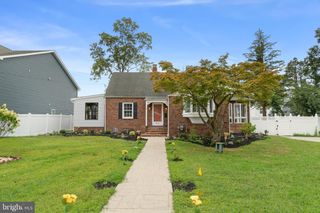 910 S FAIRVIEW ST, Riverside, NJ 08075