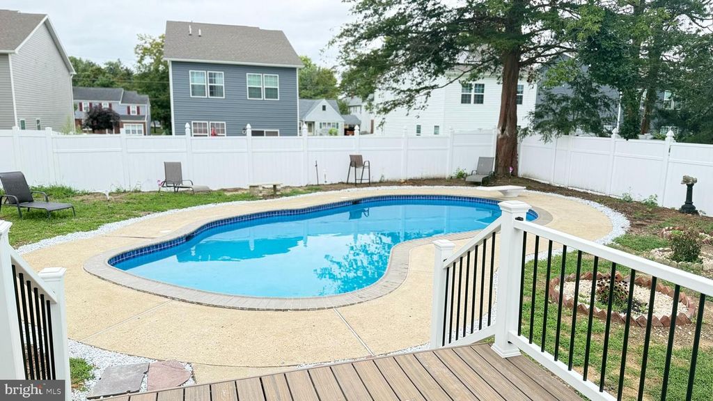 910 S FAIRVIEW ST, Riverside, NJ 08075
