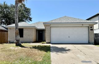 7925 Wolf Dr, Corpus Christi, TX 78414