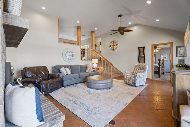 58990 E 332 Road, Jay, OK 74346