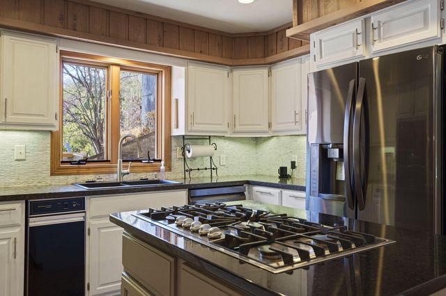 58990 E 332 Road, Jay, OK 74346