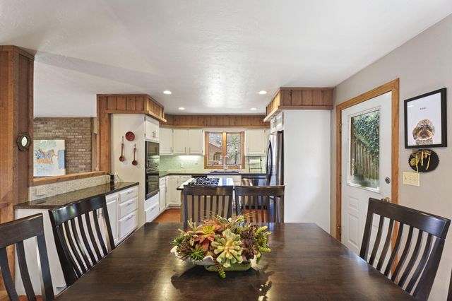 58990 E 332 Road, Jay, OK 74346