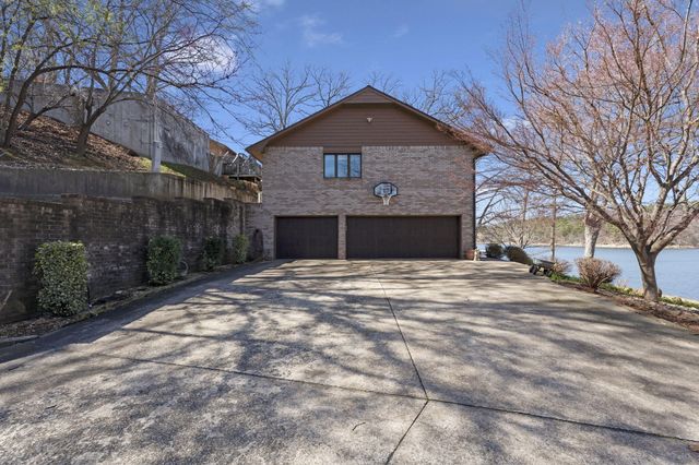 58990 E 332 Road, Jay, OK 74346