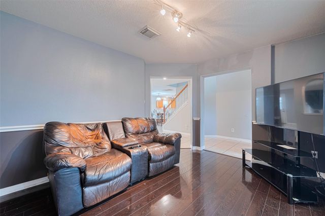 1822 Karsen Drive, Houston, TX 77049
