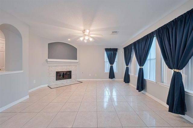 1822 Karsen Drive, Houston, TX 77049