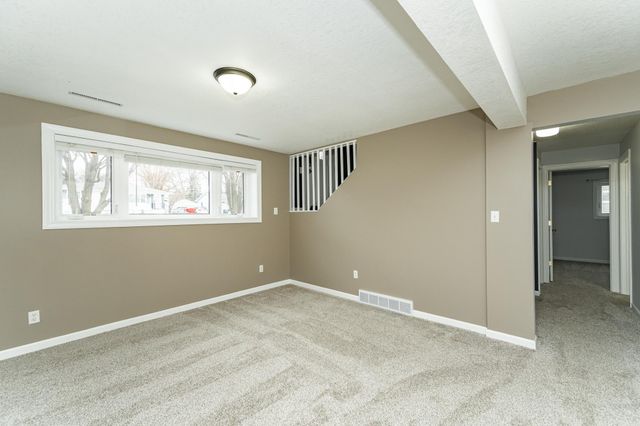 164 36th Avenue NW, Rochester, MN 55901