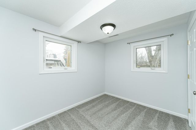 164 36th Avenue NW, Rochester, MN 55901