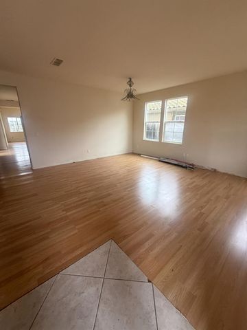 2244 Jane Ellen Dr, Stockton, CA 95212