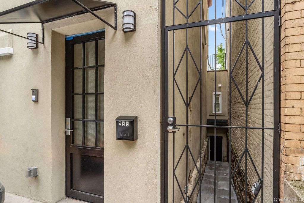 286 Wadsworth Avenue, New York (manhattan), NY 10040 — photo 3