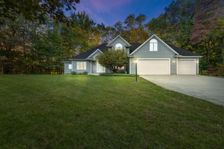 7674 E Potato Hole Court, New Carlisle, IN 46552