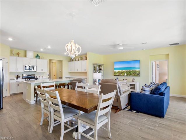 20737 Napa LOOP, Estero, FL 33928