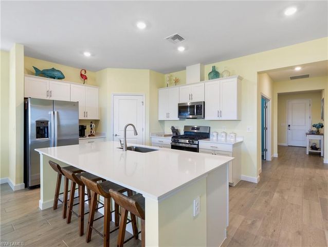 20737 Napa LOOP, Estero, FL 33928