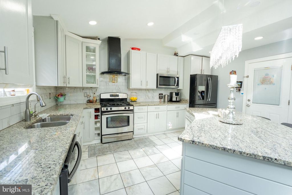 10702 HAYES AVE, Silver Spring, MD 20902