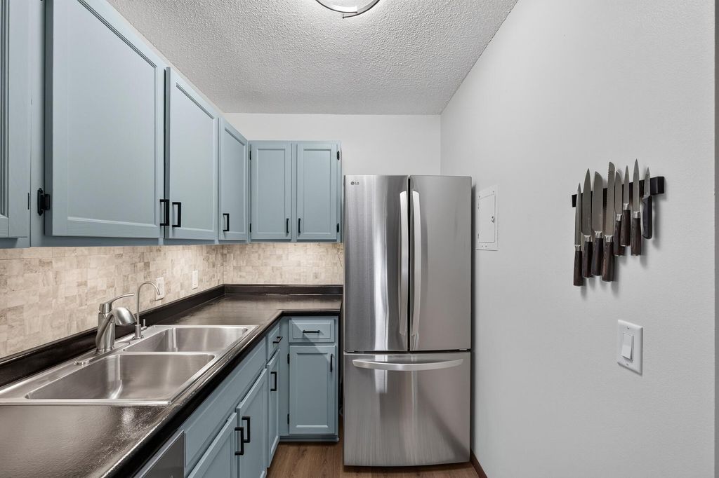 10311 Cedar Lake Road 313, Minnetonka, MN 55305 — photo 3