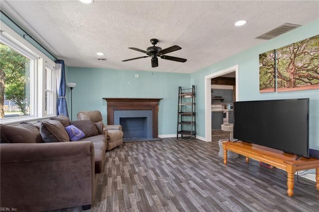 7205 Madison AVE, Newport News, VA 23605