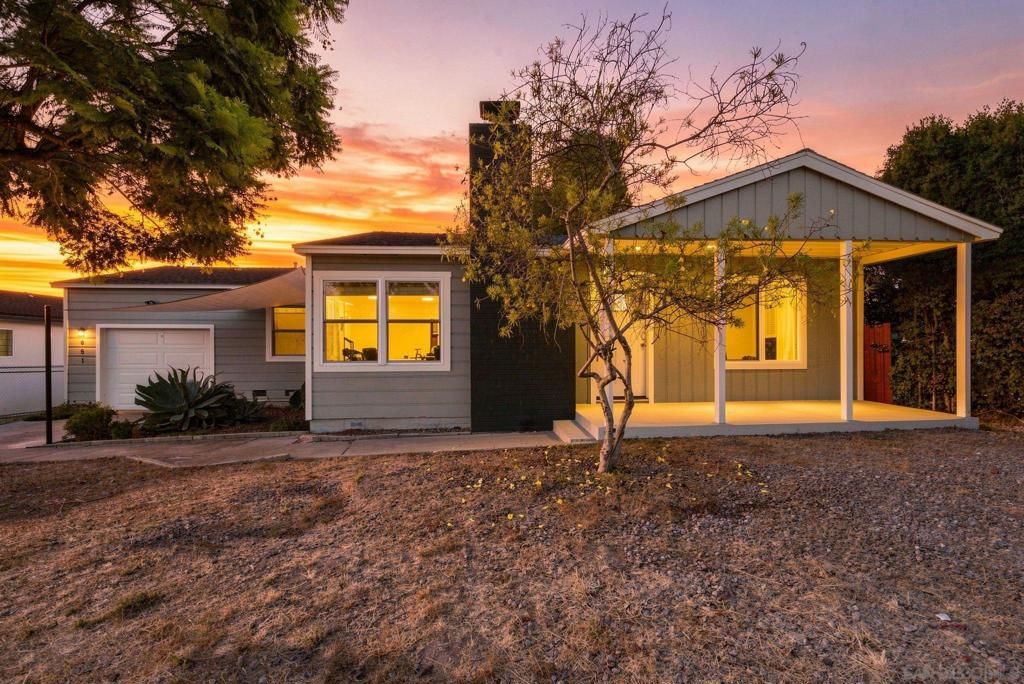 8661 Valencia St, Spring Valley, CA 91977 — exterior