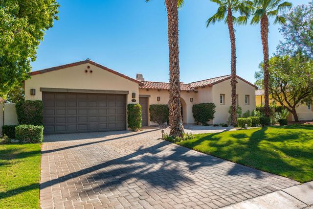 136 Royal Saint Georges Way, Rancho Mirage, CA 92270