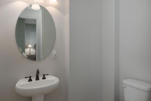 136 Royal Saint Georges Way, Rancho Mirage, CA 92270