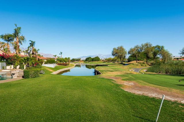 136 Royal Saint Georges Way, Rancho Mirage, CA 92270