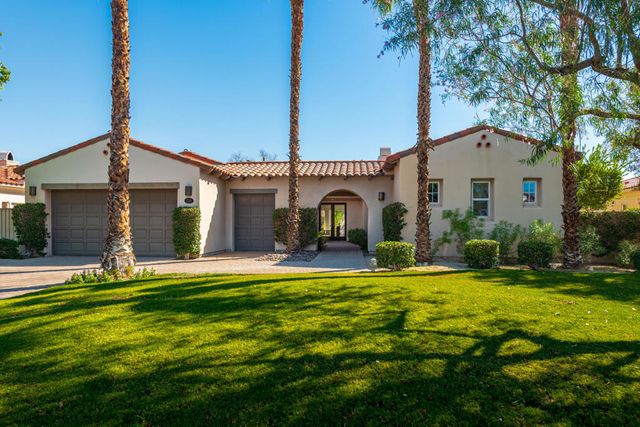 136 Royal Saint Georges Way, Rancho Mirage, CA 92270