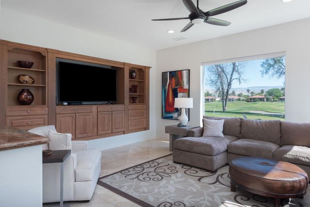136 Royal Saint Georges Way, Rancho Mirage, CA 92270