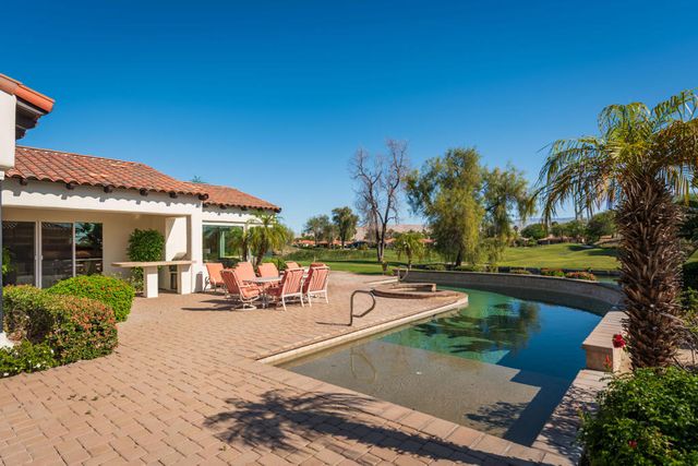136 Royal Saint Georges Way, Rancho Mirage, CA 92270