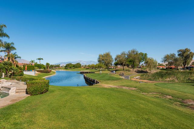 136 Royal Saint Georges Way, Rancho Mirage, CA 92270