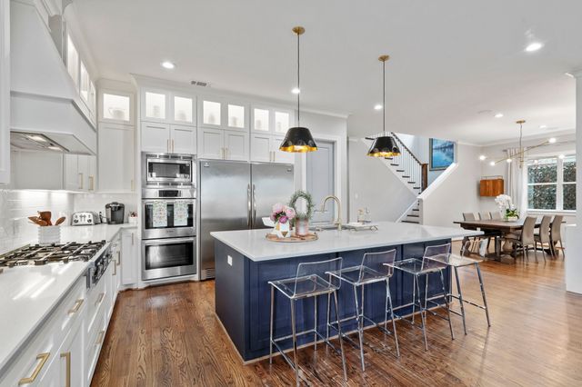 6011 Goodwin Avenue, Dallas, TX 75206