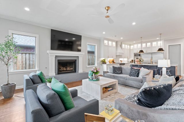 6011 Goodwin Avenue, Dallas, TX 75206