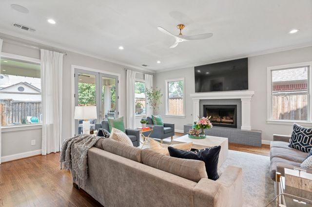 6011 Goodwin Avenue, Dallas, TX 75206