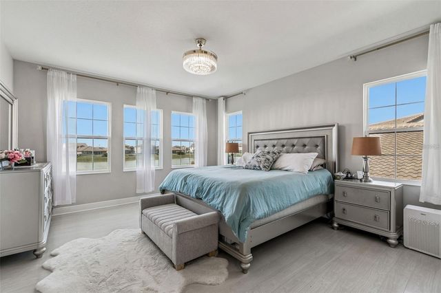 10863 RUSTIC TIMBER LOOP, San Antonio, FL 33576