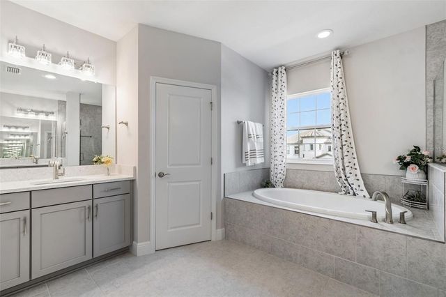10863 RUSTIC TIMBER LOOP, San Antonio, FL 33576