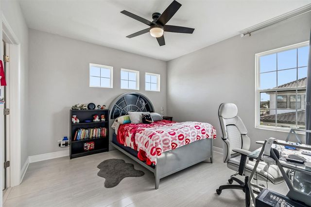 10863 RUSTIC TIMBER LOOP, San Antonio, FL 33576