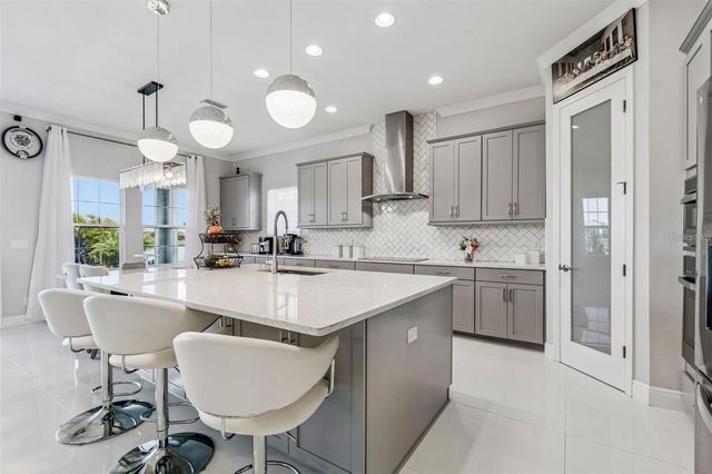 10863 RUSTIC TIMBER LOOP, San Antonio, FL 33576