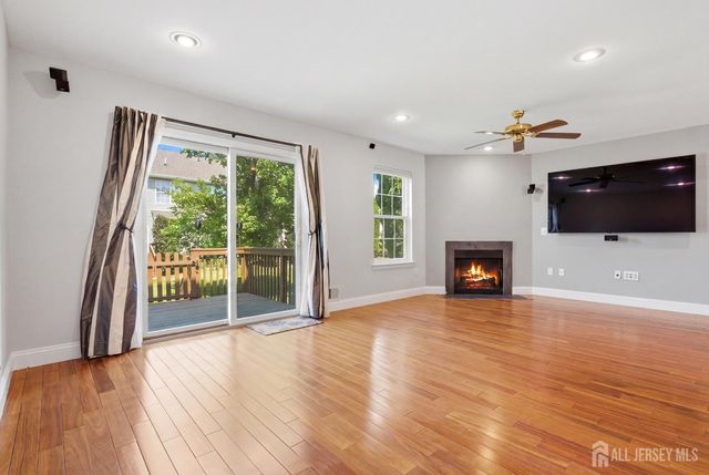 8 Ashley Court, Franklin Twsp, NJ 08873