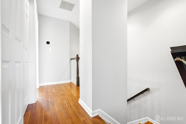 8 Ashley Court, Franklin Twsp, NJ 08873
