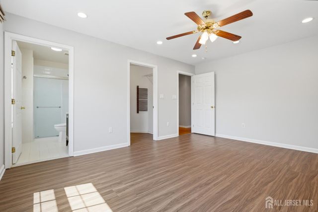 8 Ashley Court, Franklin Twsp, NJ 08873