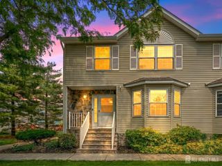 8 Ashley Court, Franklin Twsp, NJ 08873