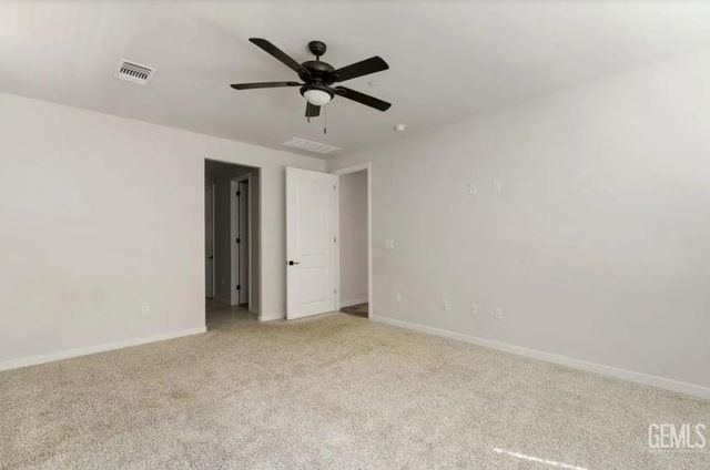 9713 Blountsville, Bakersfield, CA 93311