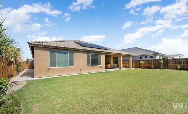 9713 Blountsville, Bakersfield, CA 93311