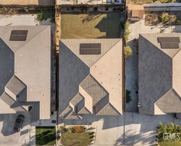 9713 Blountsville, Bakersfield, CA 93311