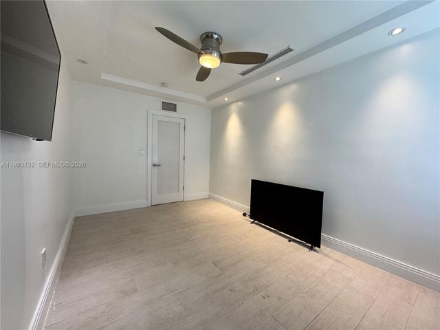 645 Lenox Ave 5, Miami Beach, FL 33139