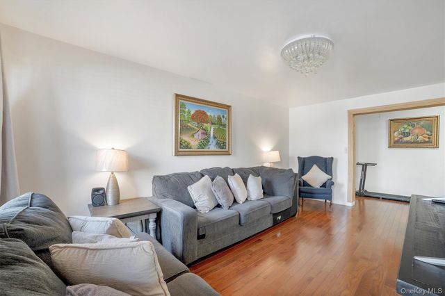 2750 Olinville Avenue 1K, Bronx, NY 10467