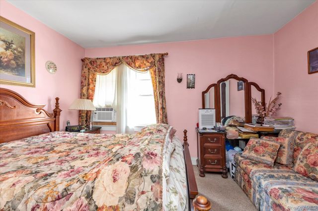 173 Cleveland Avenue, Mineola, NY 11501