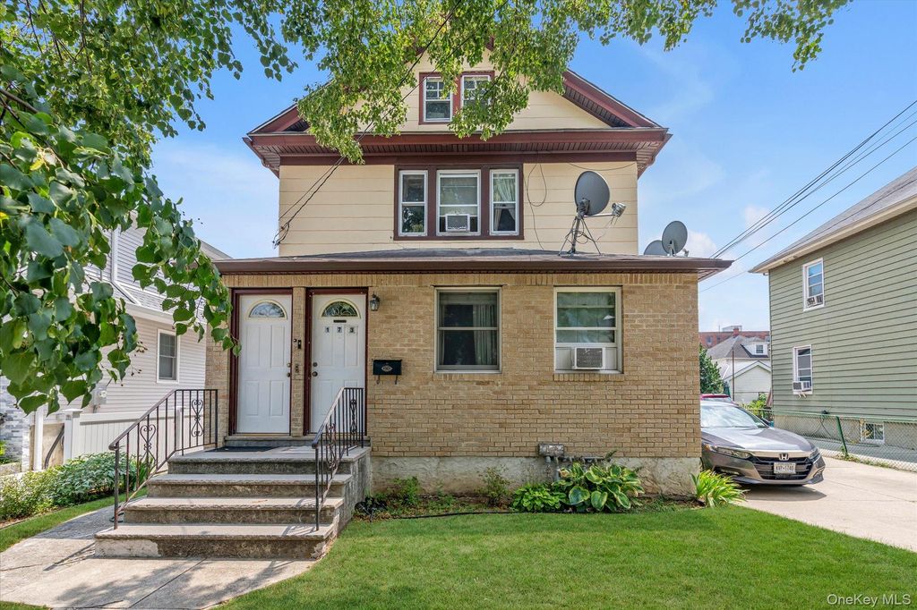 173 Cleveland Avenue, Mineola, NY 11501