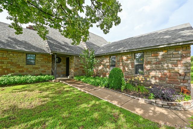 32069 Meadow Lane, Mannford, OK 74044