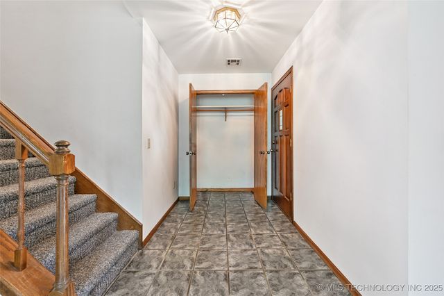 32069 Meadow Lane, Mannford, OK 74044