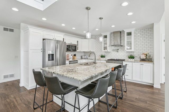 N5620 Thunderbird Road, Portage, WI 53901