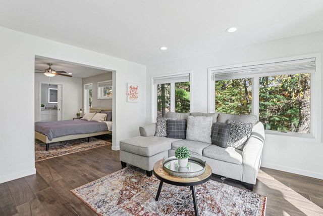 N5620 Thunderbird Road, Portage, WI 53901